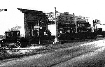 Historical Places Where did W.W. II soldiers scan for enemy submarines? Why is the curved Quonset roofline an architectural icon here? Which is the oldest restaurant in Solana Beach...